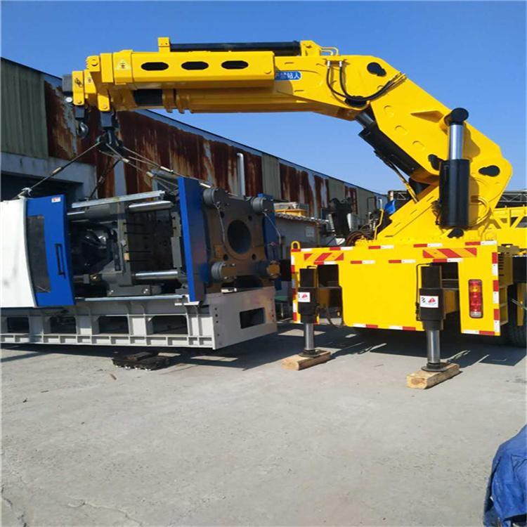 五峰 大吨位折臂吊出租费用解析：一小时租赁多少钱