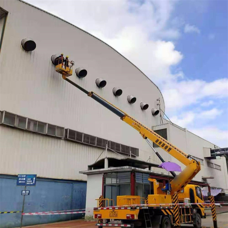 五峰高空作业车出租服务：专业广告牌安装解决方案