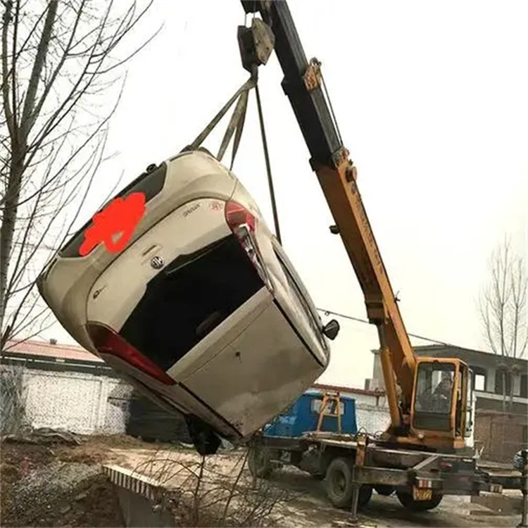 五峰随时待命，吊车24小时道路救援服务全解析